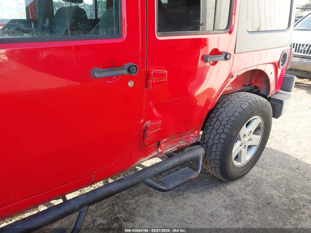 1C4BJWDG0GL318886 Jeep Wrangler