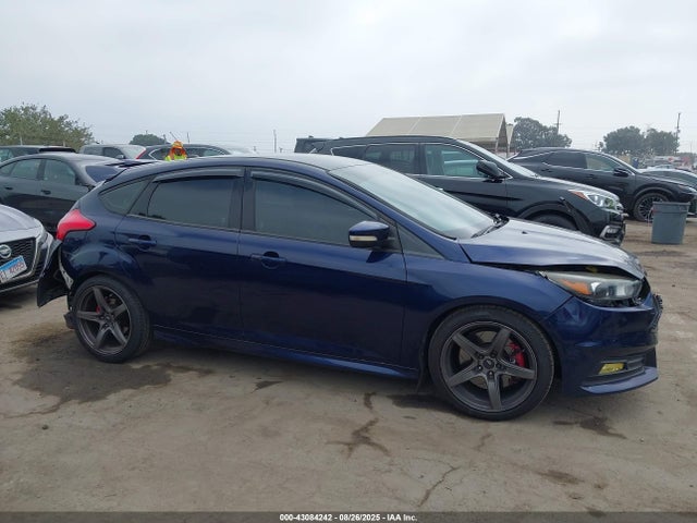 1FADP3L90GL356472 Ford 2016