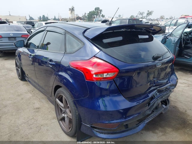 1FADP3L90GL356472 Ford 2016