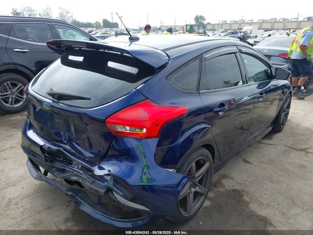 1FADP3L90GL356472 Ford 2016