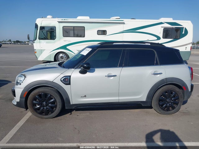 WMZYX1C0XL3L75588 Mini 2020