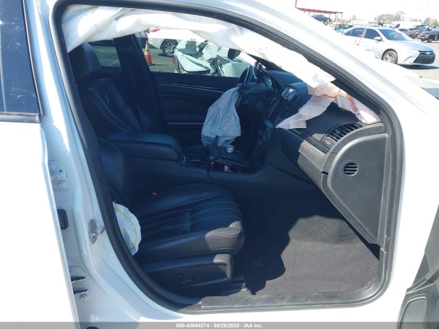 Chrysler 300 2022 2C3CCABG1NH167740 Image 5