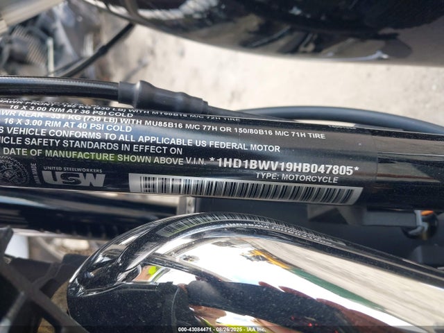 1HD1BWV19HB047805 Harley-Davidson 2017