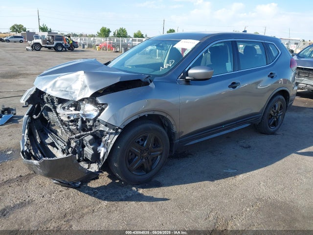 Nissan Rogue 2018 JN8AT2MT1JW459469 Image 2