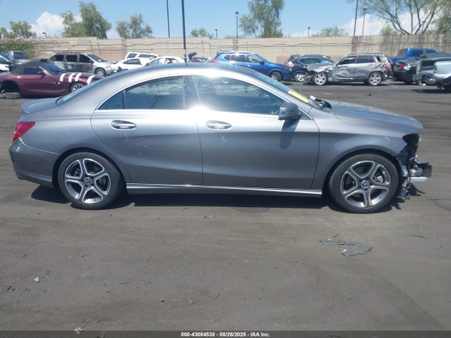 Mercedes-Benz m270 2018 WDDSJ4EB2JN531878 Image 14