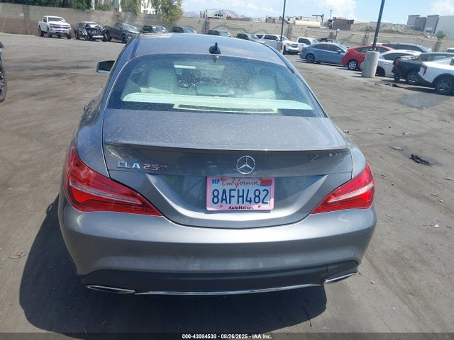 Mercedes-Benz m270 2018 WDDSJ4EB2JN531878 Image 17