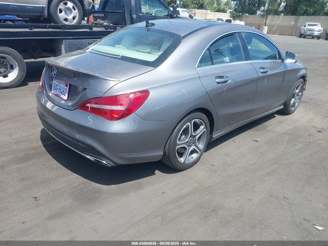 Mercedes-Benz m270 2018 WDDSJ4EB2JN531878 Image 4