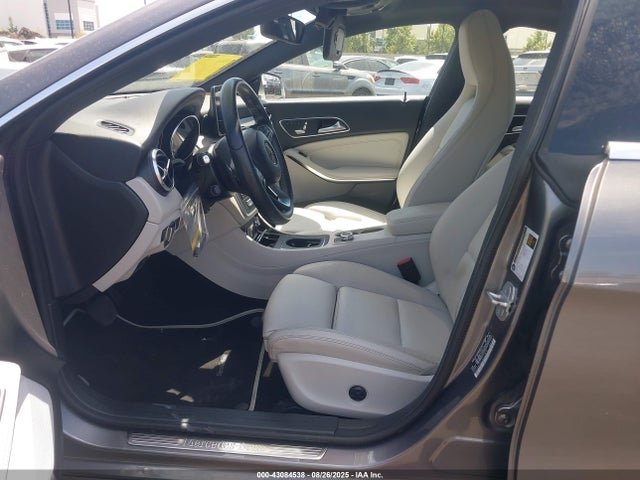 Mercedes-Benz m270 2018 WDDSJ4EB2JN531878 Image 5