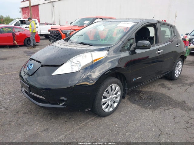 1N4AZ0CP6GC300272 Nissan 2016