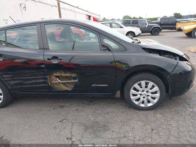 1N4AZ0CP6GC300272 Nissan 2016