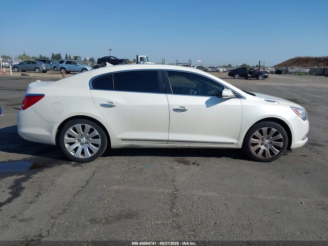 1G4GE5G3XEF105447 Buick lfx