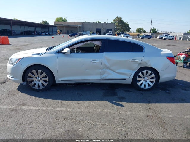 1G4GE5G3XEF105447 Buick lfx