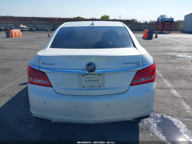 1G4GE5G3XEF105447 Buick lfx