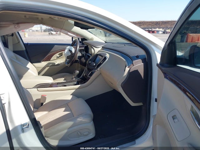 1G4GE5G3XEF105447 Buick lfx