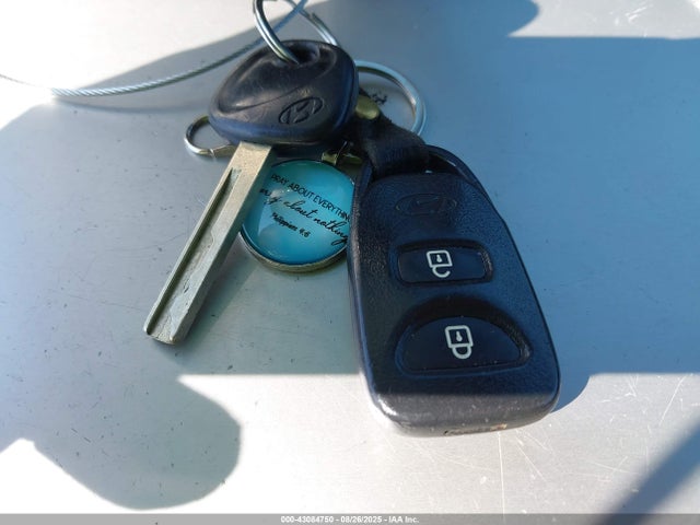 KMHCU5AE6HU333537 Hyundai Accent