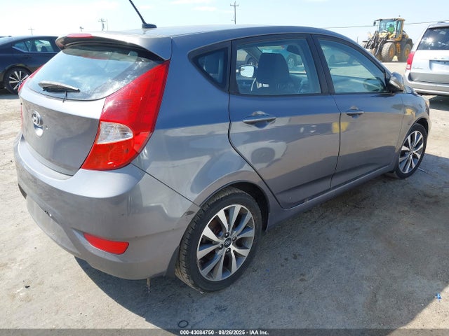 KMHCU5AE6HU333537 Hyundai Accent
