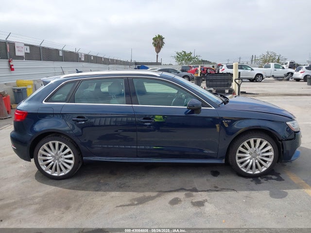 Audi A3 2017 WAUTPBFF0HA138981 Image 13