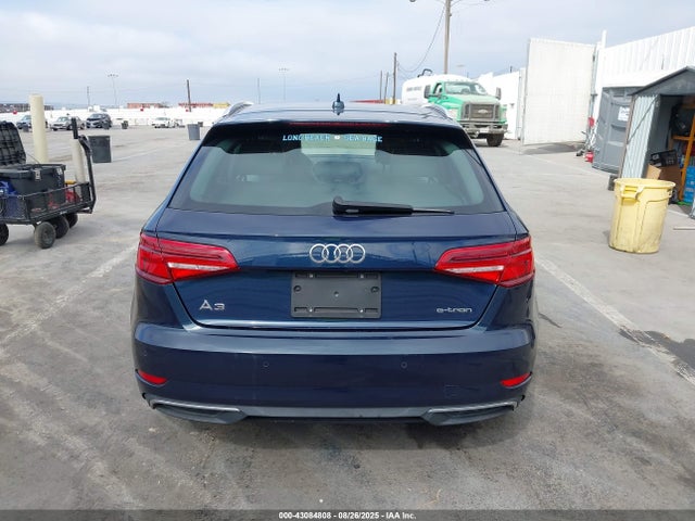 Audi A3 2017 WAUTPBFF0HA138981 Image 16