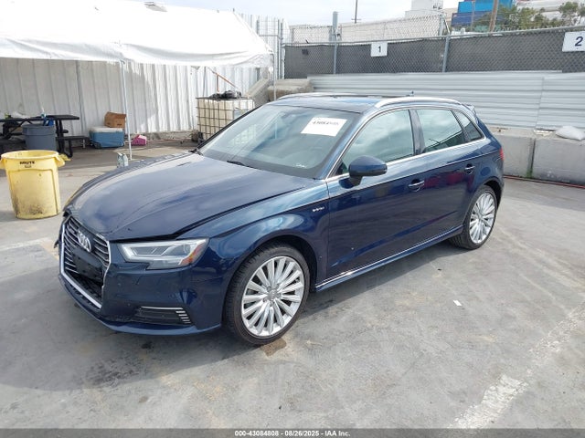 Audi A3 2017 WAUTPBFF0HA138981 Image 2