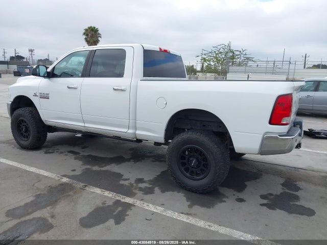 RAM 2018 2018 3C6UR5DL0JG204956 Image 3