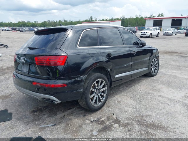 2019 AUDI Q7 WA1LHAF77KD019246 Photo 3