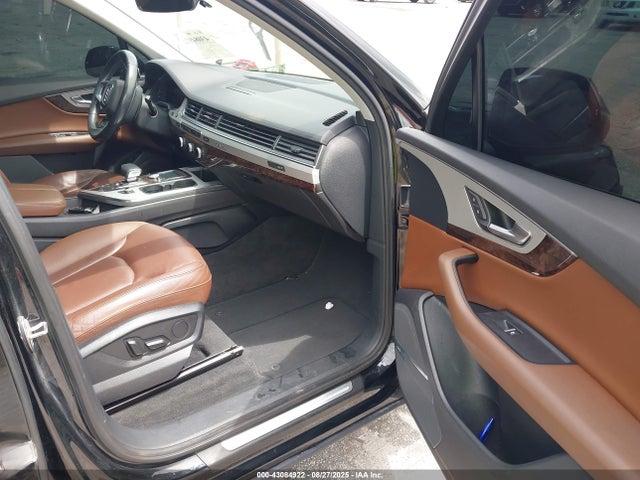 2019 AUDI Q7 WA1LHAF77KD019246 Photo 4