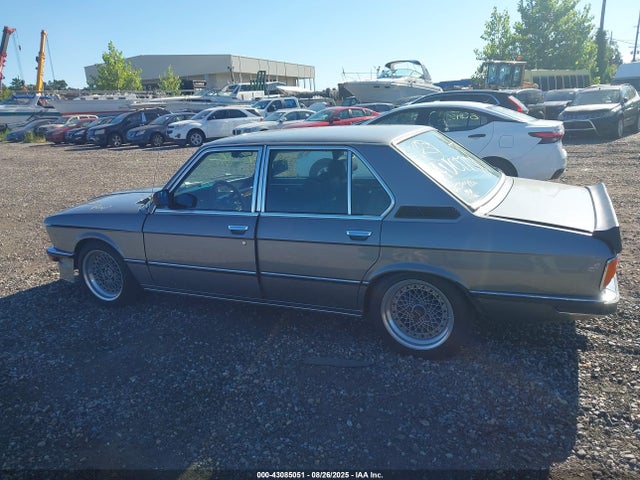 43085051 :رقم المزاد ، WBA39950006781542 vin ، 1999 Bmw Unknown مزاد بيع