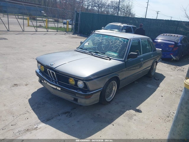 43085051 :رقم المزاد ، WBA39950006781542 vin ، 1999 Bmw Unknown مزاد بيع