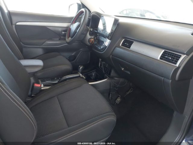 2018 MITSUBISHI OUTLANDER JA4AD2A3XJJ004947 Photo 4