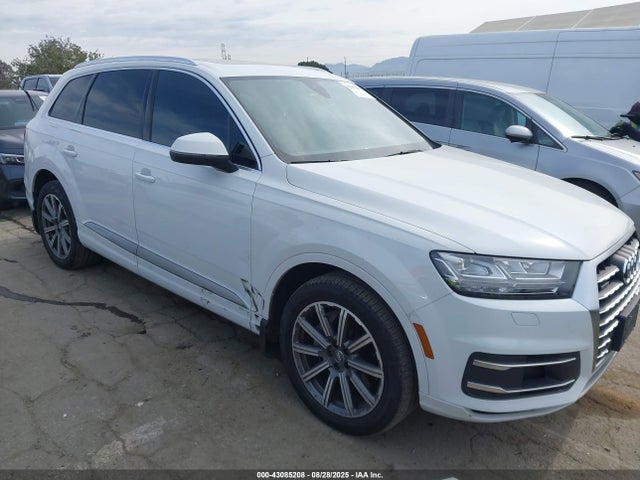 2017 AUDI Q7 WA1LAAF79HD050219 Photo 0