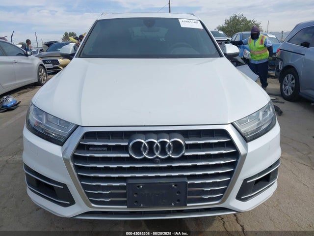 WA1LAAF79HD050219 Audi Q7
