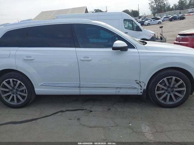 WA1LAAF79HD050219 Audi Q7