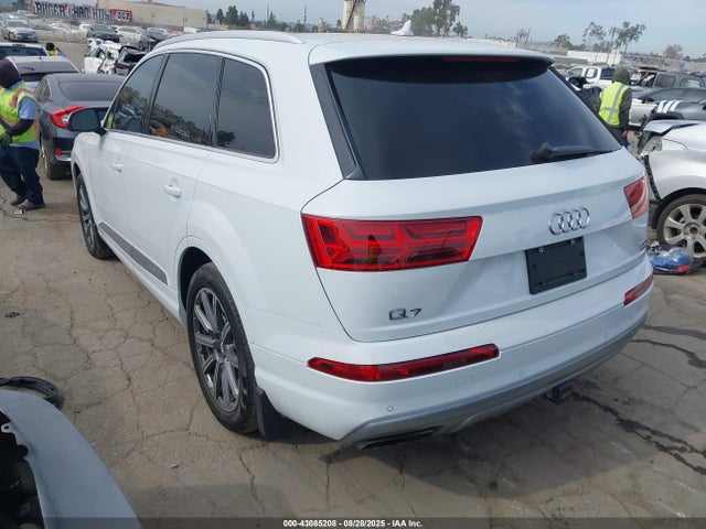 2017 AUDI Q7 WA1LAAF79HD050219 Photo 2