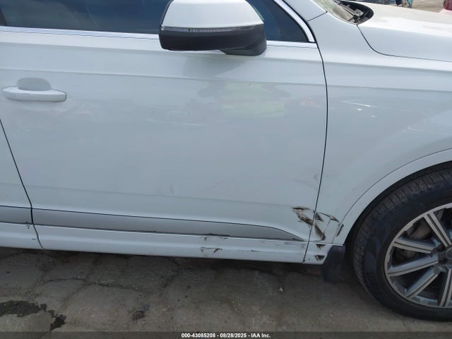 2017 AUDI Q7 WA1LAAF79HD050219 Photo 5
