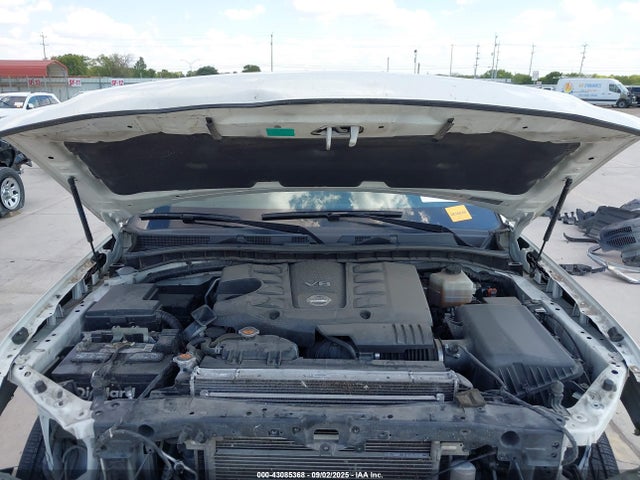 JN8AY2NEXH9703484 Nissan 2017