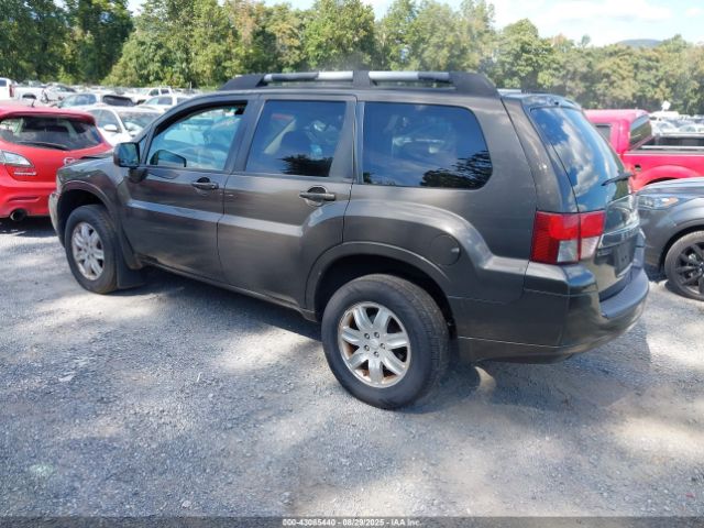 2011 MITSUBISHI ENDEAVOR 4A4JN2AS5BE024942 Photo 2