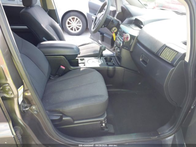 2011 MITSUBISHI ENDEAVOR 4A4JN2AS5BE024942 Photo 4