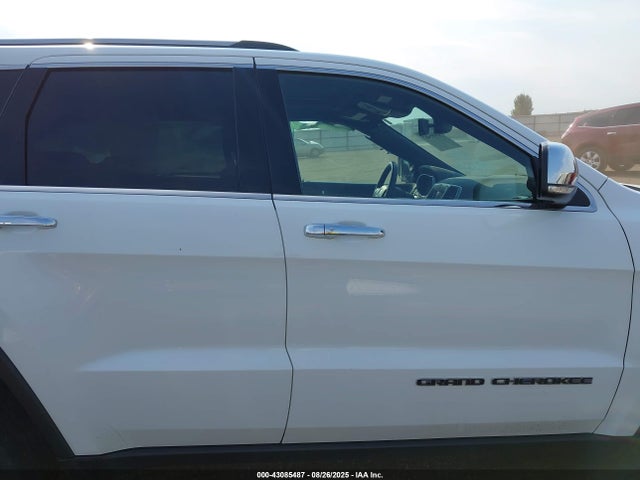 1C4RJFBG5JC358017 Jeep Grand Cherokee