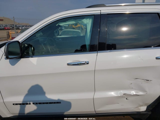 1C4RJFBG5JC358017 Jeep Grand Cherokee