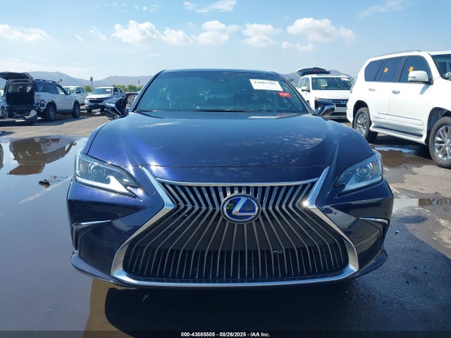 58AD21B12LU011896 Lexus a25a-fxs, 3nm