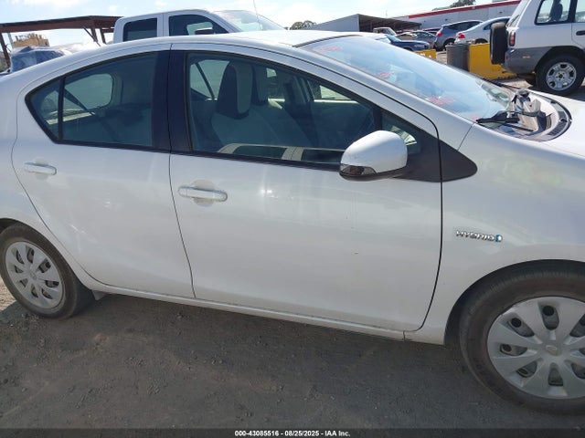 JTDKDTB30E1560429 Toyota 1nz-fxe+1lm