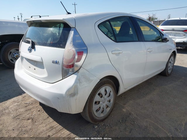 JTDKDTB30E1560429 Toyota 1nz-fxe+1lm