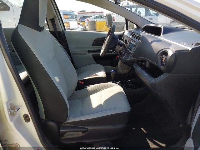 JTDKDTB30E1560429 Toyota 1nz-fxe+1lm