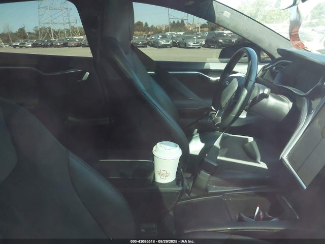 2016 TESLA MODEL S 5YJSA1E22GF168370 Photo 4