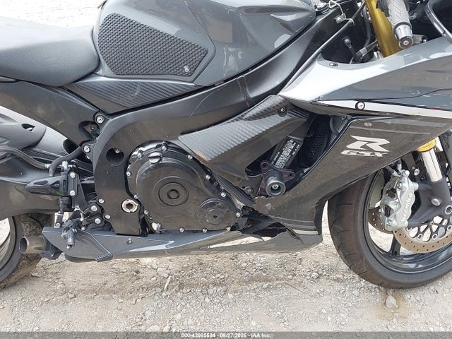 JS1GR7MA4S7100946 Suzuki R747