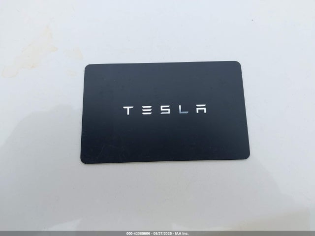 Tesla Model Y 2024 7SAYGDEF5RF094574 Image 11