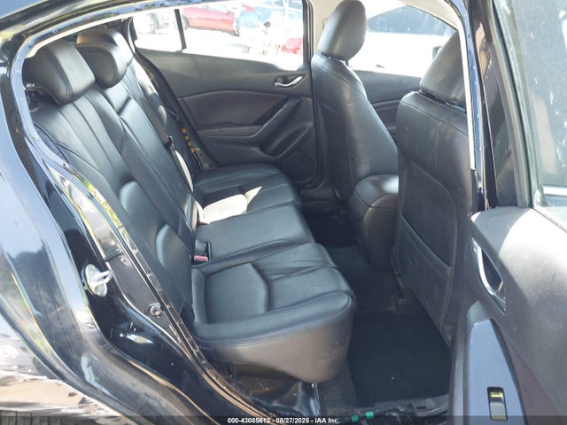 3MZBN1L39JM209531 Mazda py
