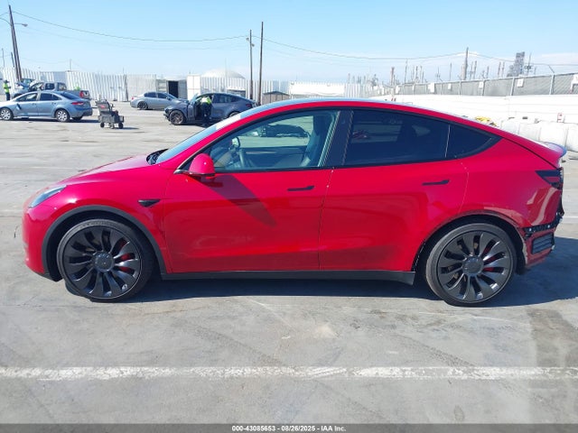 Tesla Model Y 2023 7SAYGDEF9PF605250 Image 13