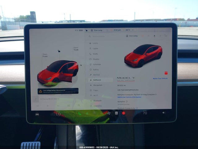Tesla Model Y 2023 7SAYGDEF9PF605250 Image 17