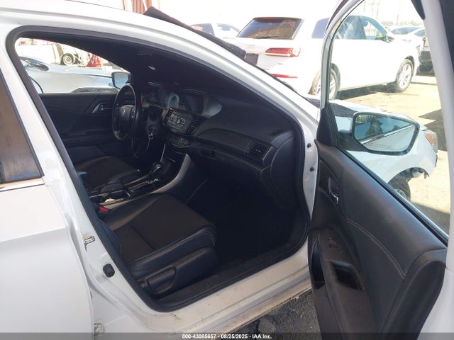 1HGCR2F52HA146182 Honda k24w1